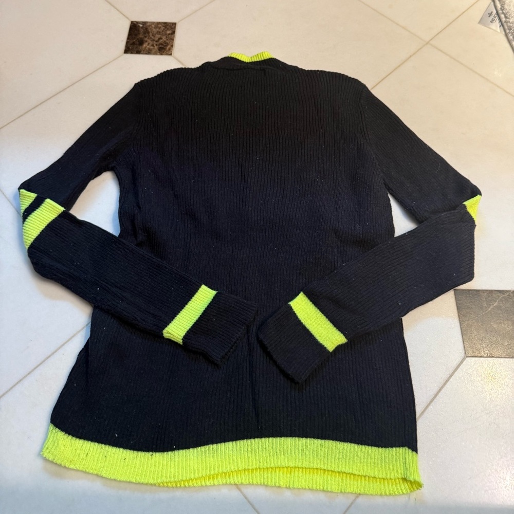 Central Park cotton sweater in excellent condition